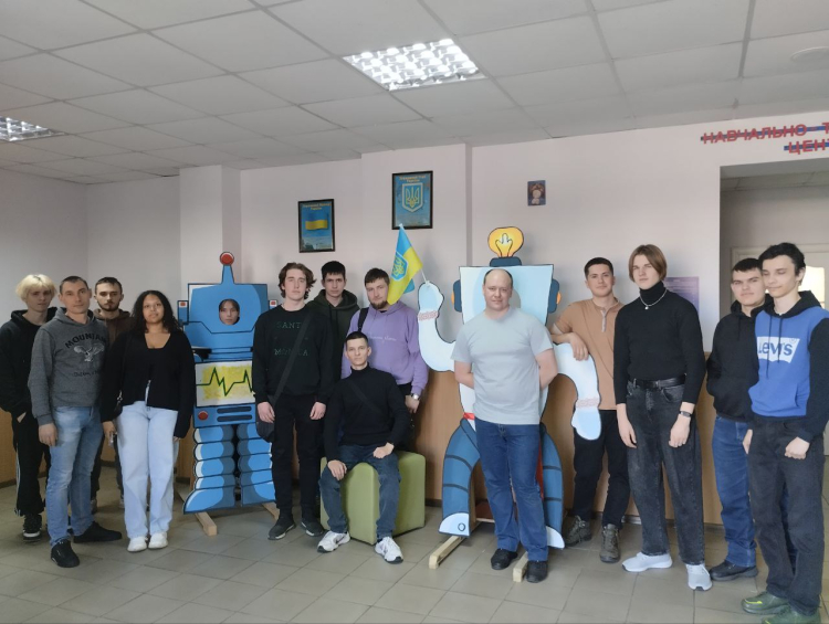 Екскурсія до навчально-тренінгового центру STEM-освіти